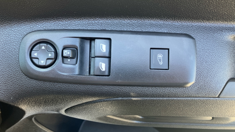 Peugeot Partner Standard Diesel 1000 1.5 BlueHDi 100 Professional Van